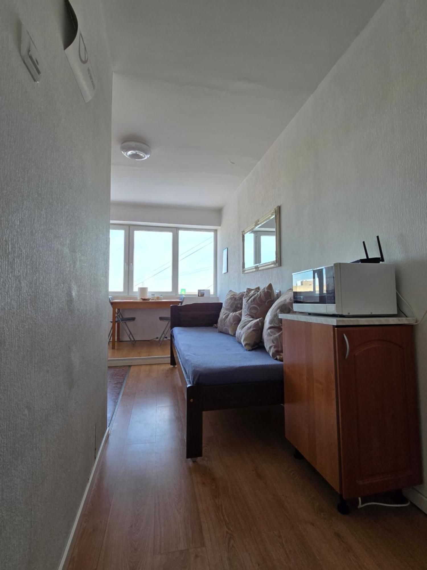 Hero Avenue Apartment นาร์วา ภายนอก รูปภาพ