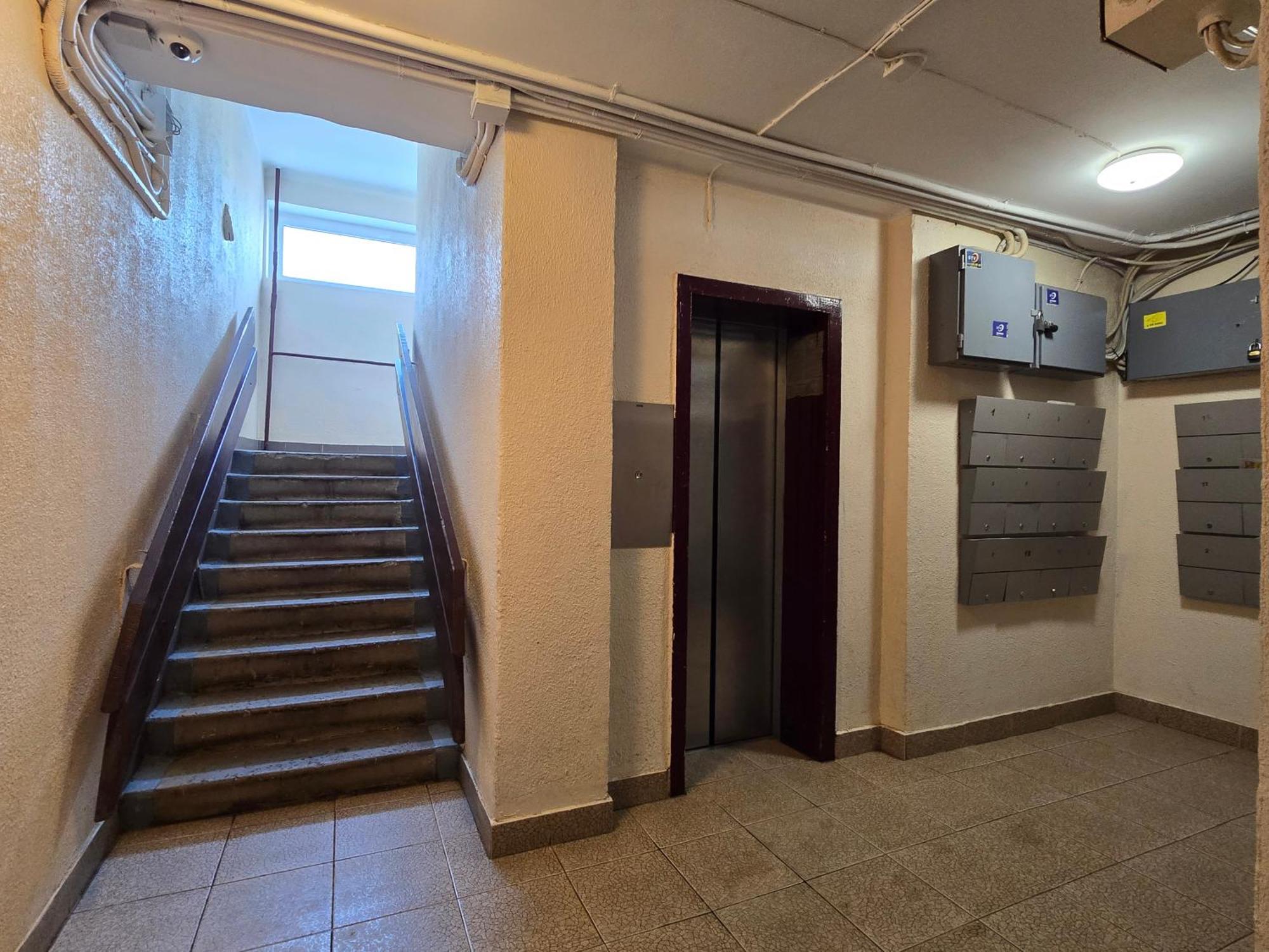 Hero Avenue Apartment นาร์วา ภายนอก รูปภาพ